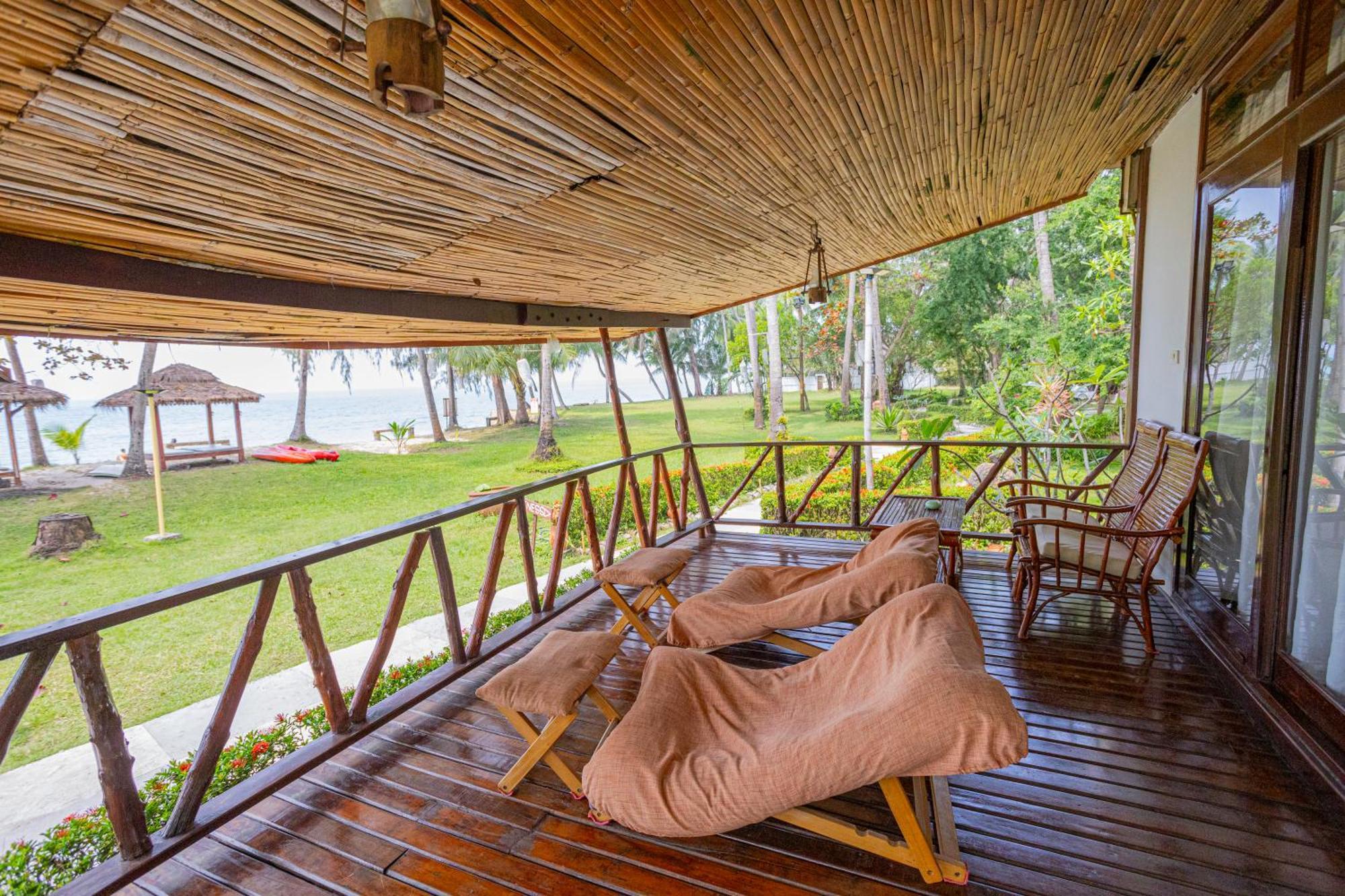 Lipa Lodge Beach Resort Lipa Noi Exteriör bild