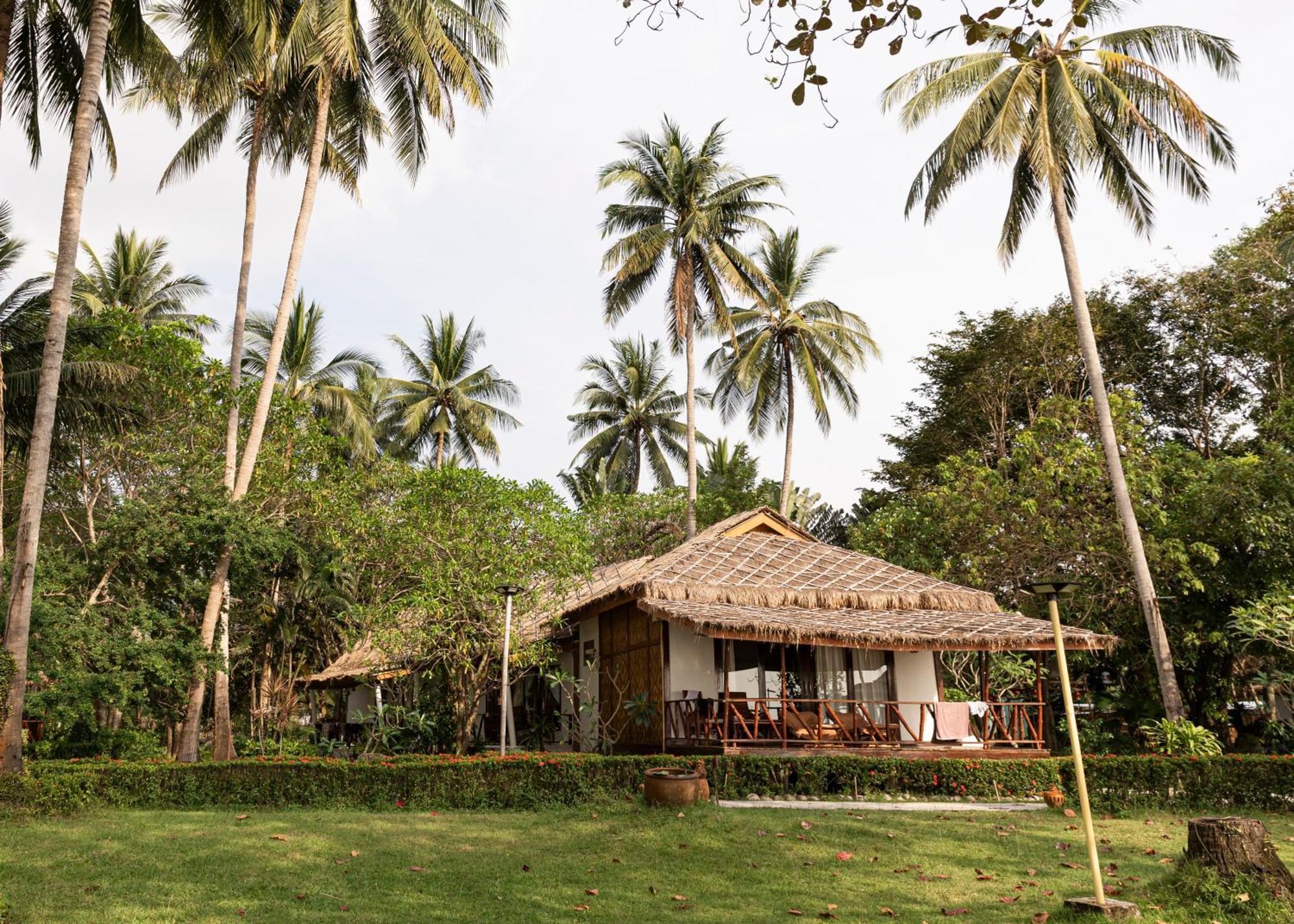 Lipa Lodge Beach Resort Lipa Noi Exteriör bild