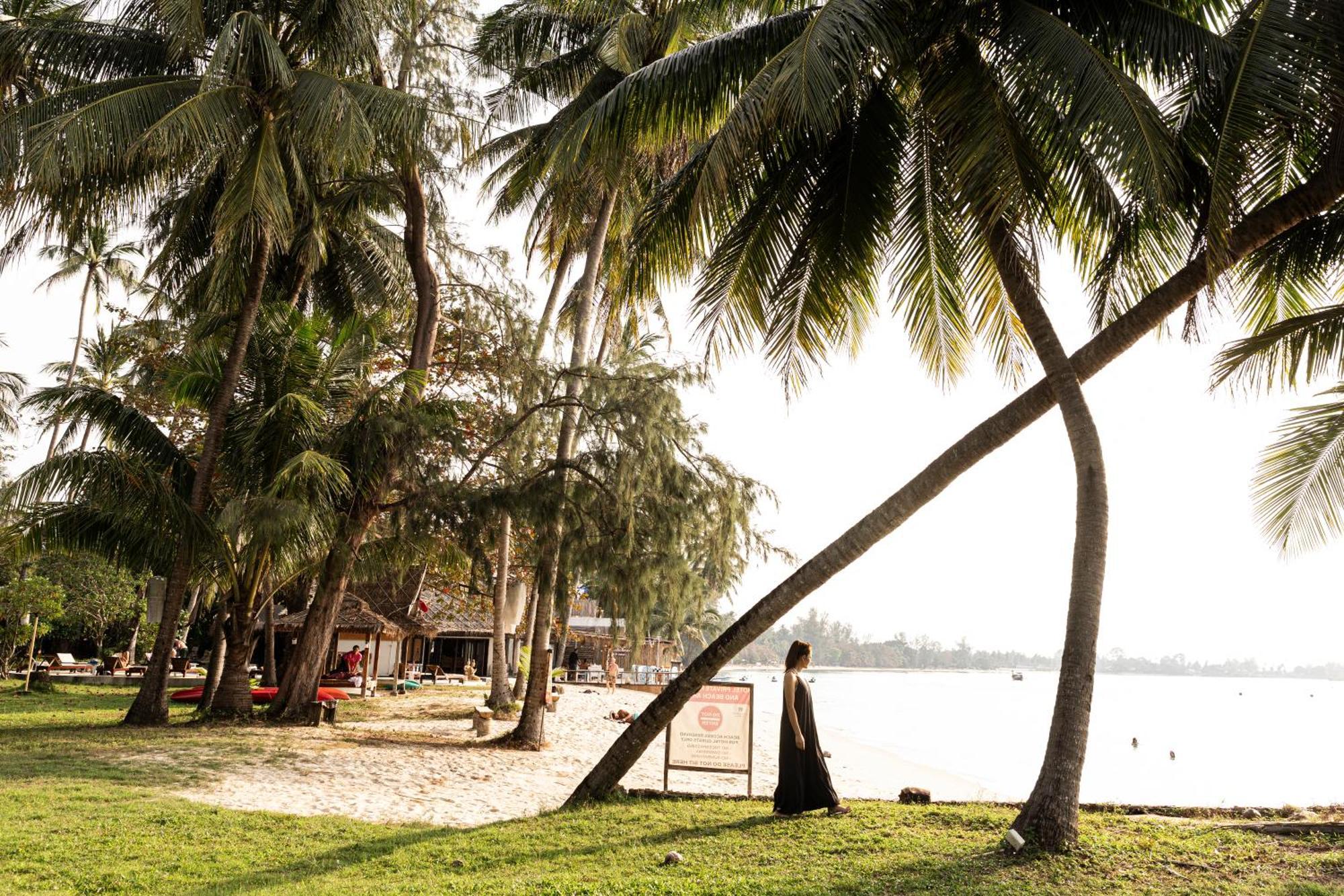 Lipa Lodge Beach Resort Lipa Noi Exteriör bild