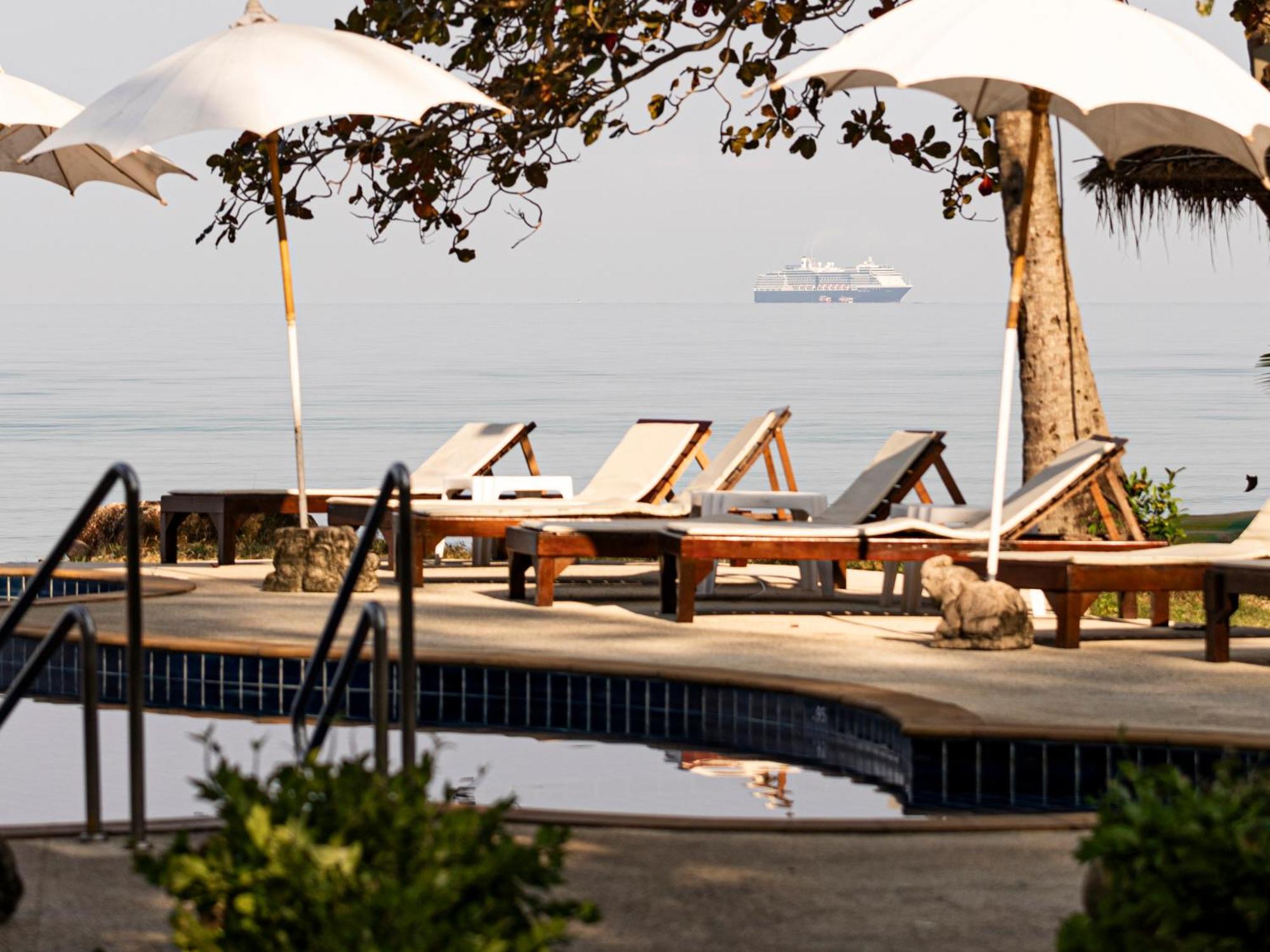 Lipa Lodge Beach Resort Lipa Noi Exteriör bild