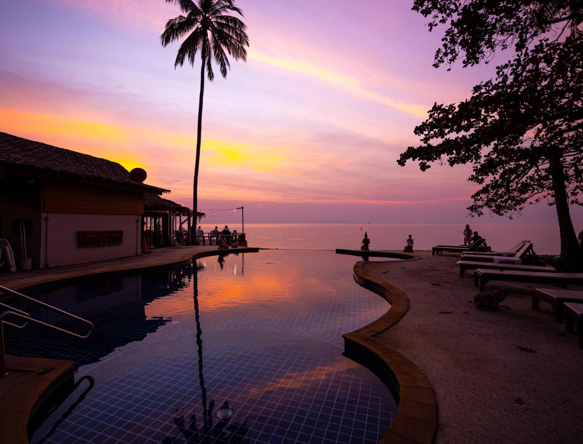 Lipa Lodge Beach Resort Lipa Noi Exteriör bild